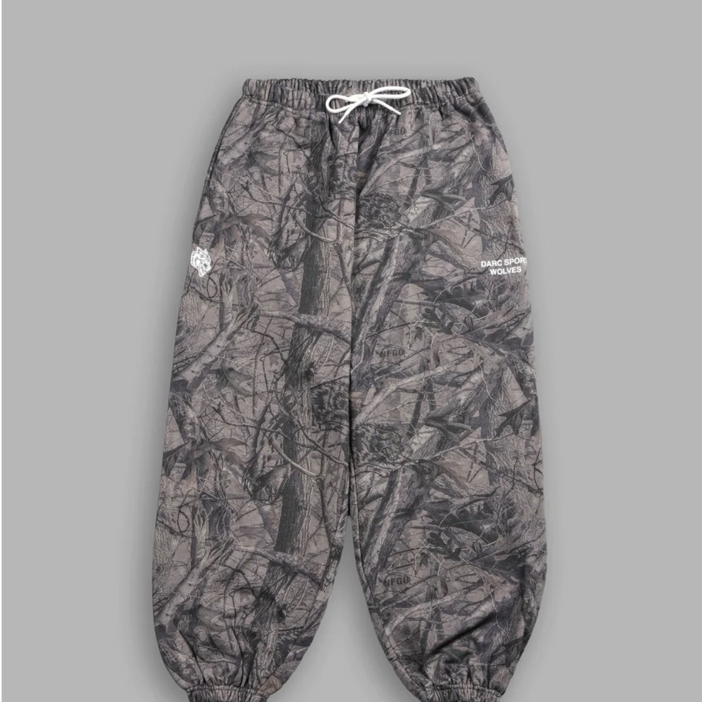 DARC SPORT WOLVES LOUNGER SWEAT PANTS IN DRIFTWOOD WOLF FOREST CAMO